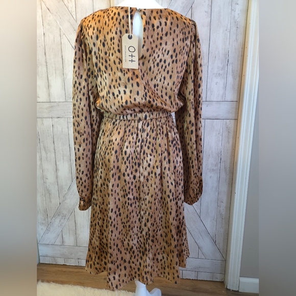 NWT P & Rose Animal Print Long Sleeve Dress - Picture 6 of 8